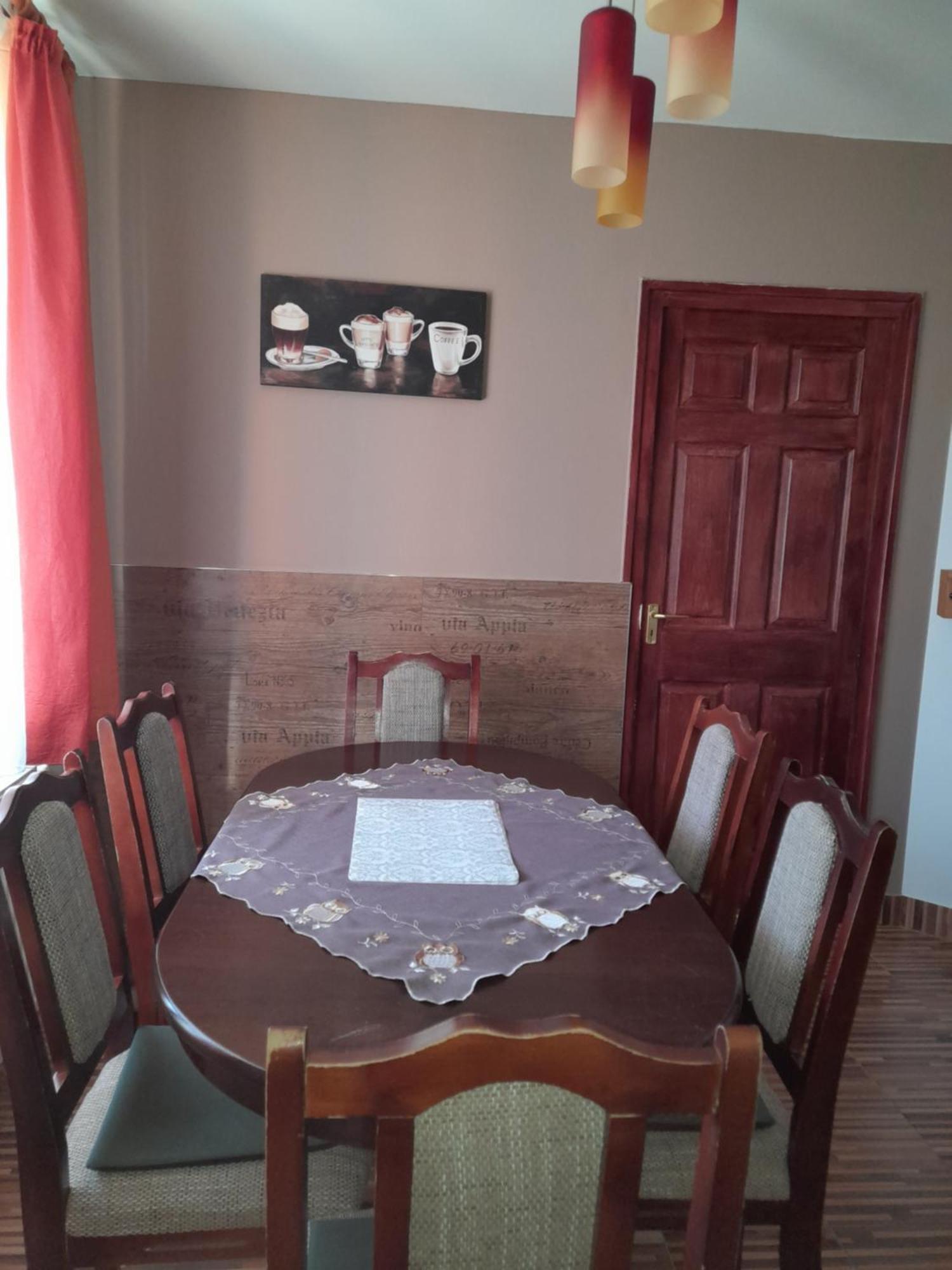 Vadrozsa Vendeghaz-Apartman Demjén Exterior foto
