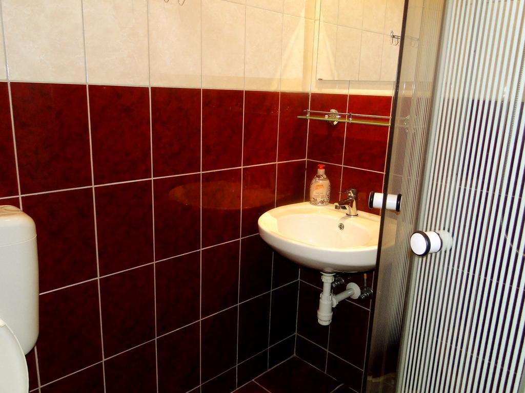 Vadrozsa Vendeghaz-Apartman Demjén Exterior foto